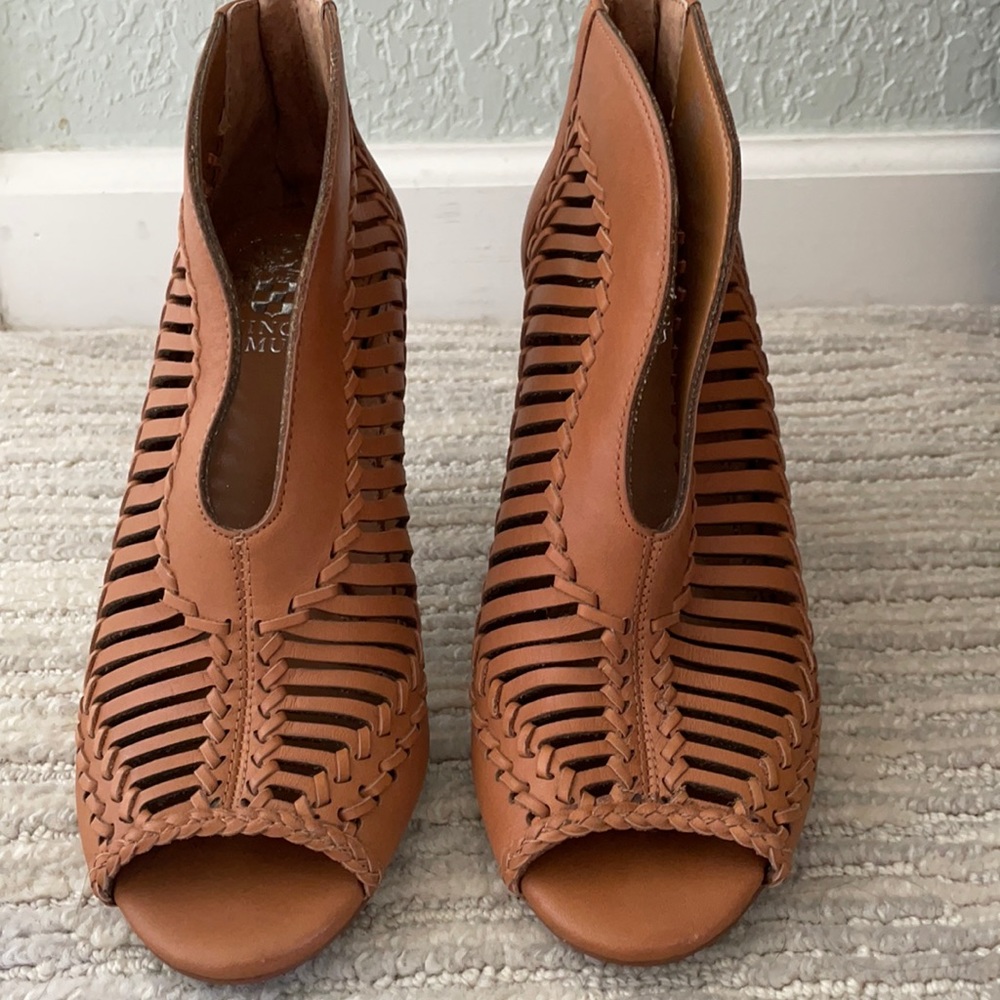 Size 7 Vince Camuto Open Toed Bootie. Lightly Worn - image 5